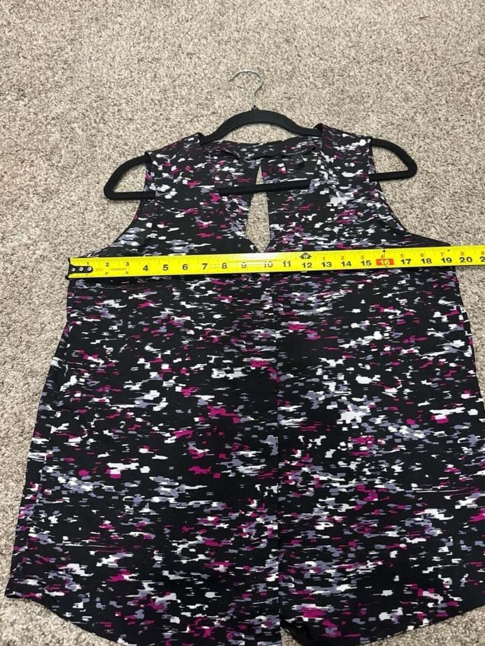 Banana Republic Sleeveless Blouse Small V-Neck Split Back Abstract Top - Picture 6 of 7